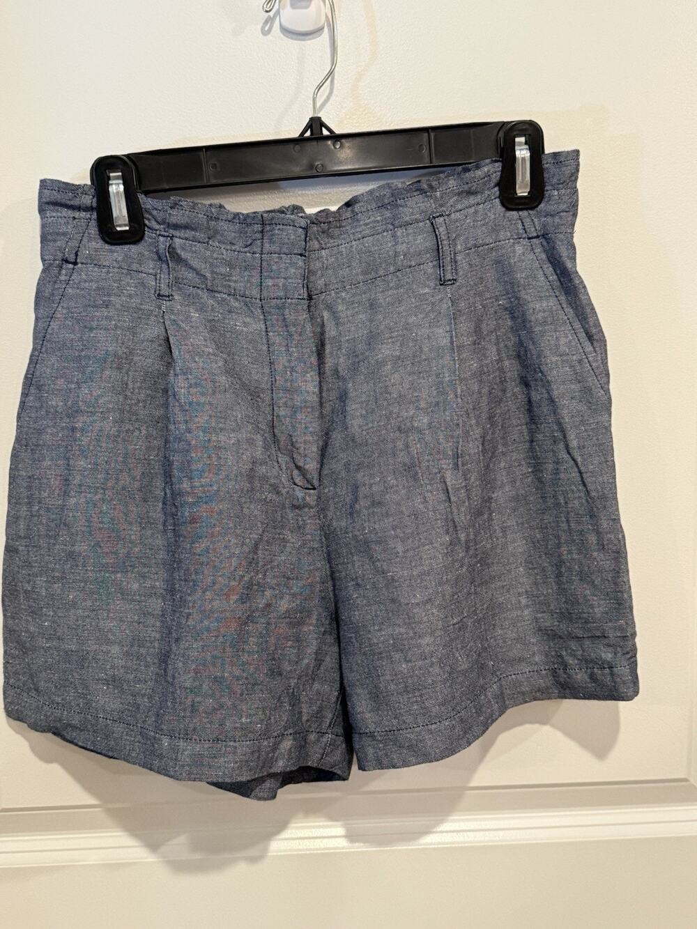 LOFT High Waisted Shorts Women’s Size XS Linen Blend Blue Chambray Casual Summer
